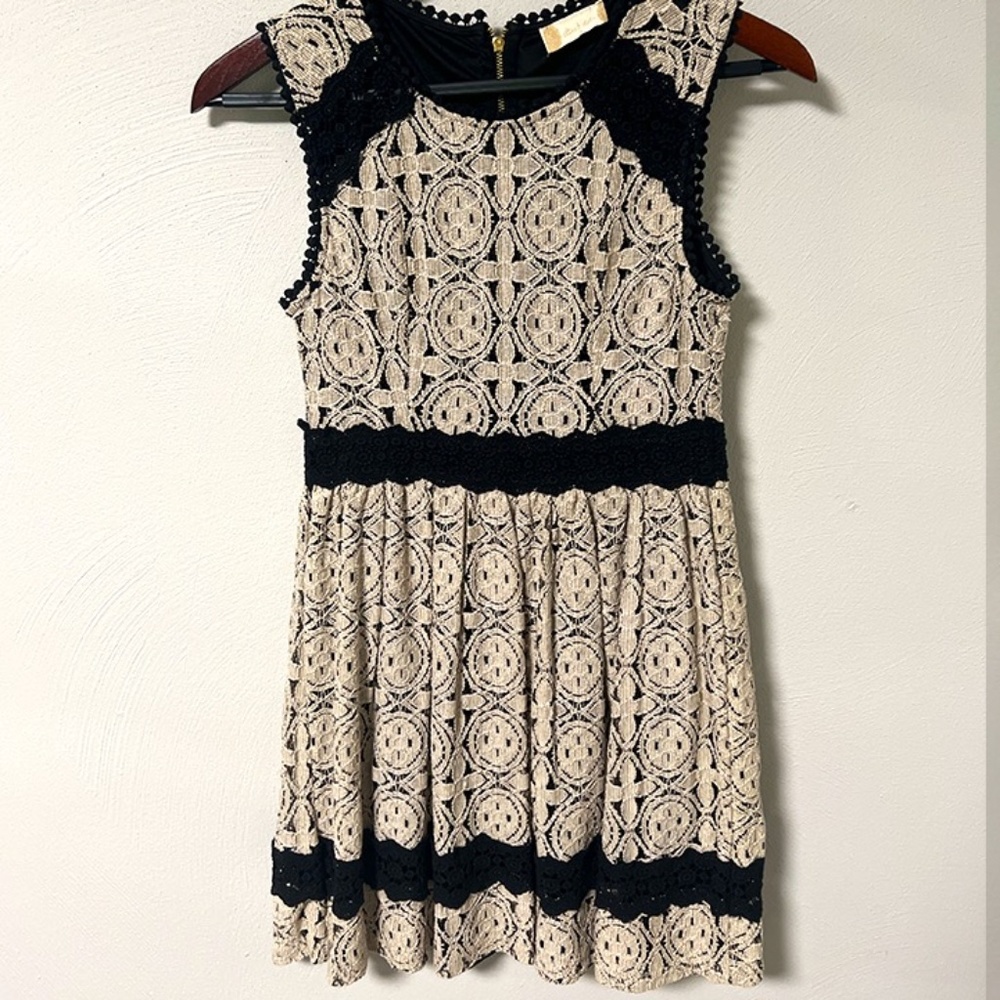 Altar'd State Women's Black and Cream Dress